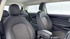 MINI Hatchback 1.5 Cooper Classic 3dr Auto Petrol Hatchback